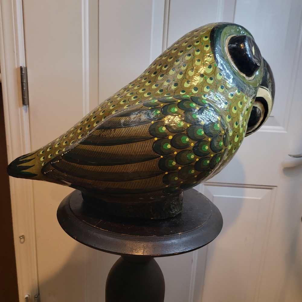 Extra Large Vintage Paper Mache Hand Painted Parrot 22" - Picture 5 of 14